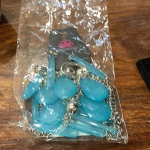 Paparazzi set  of necklace and earring